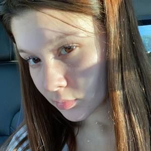 Meet your Posher, Dani